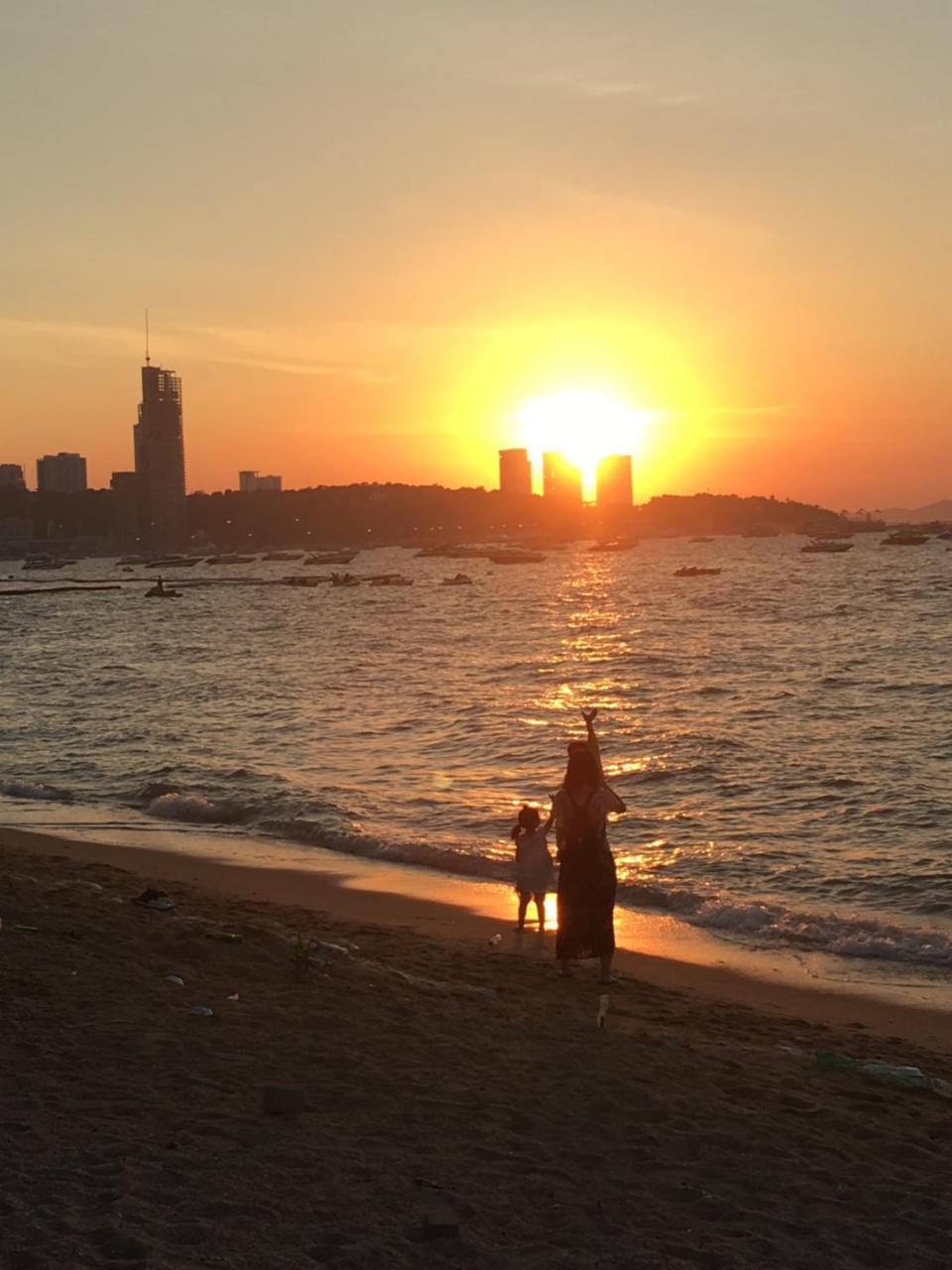 View Talay 1B Residence Pattaya Exteriör bild